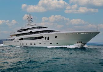 Atlas Yacht Charter in Caribbean