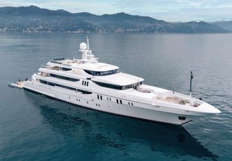 Joia The Crown Jewel Yacht Charter in St Tropez