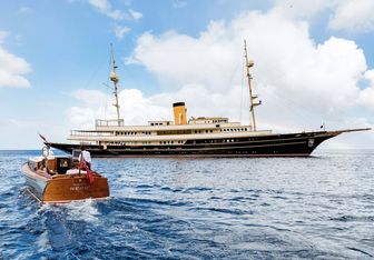 Nero Yacht Charter in Monaco