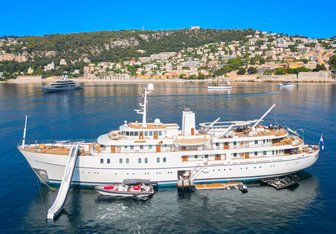 Sherakhan Yacht Charter in Greece